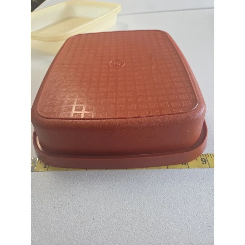 Tupperware Meat Keeper Marinade Container  With Lid Paprika Red 1294-1 Vintage